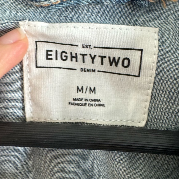Eighty Two Brand Women’s Denim Vest Medium - Picture 3 of 5